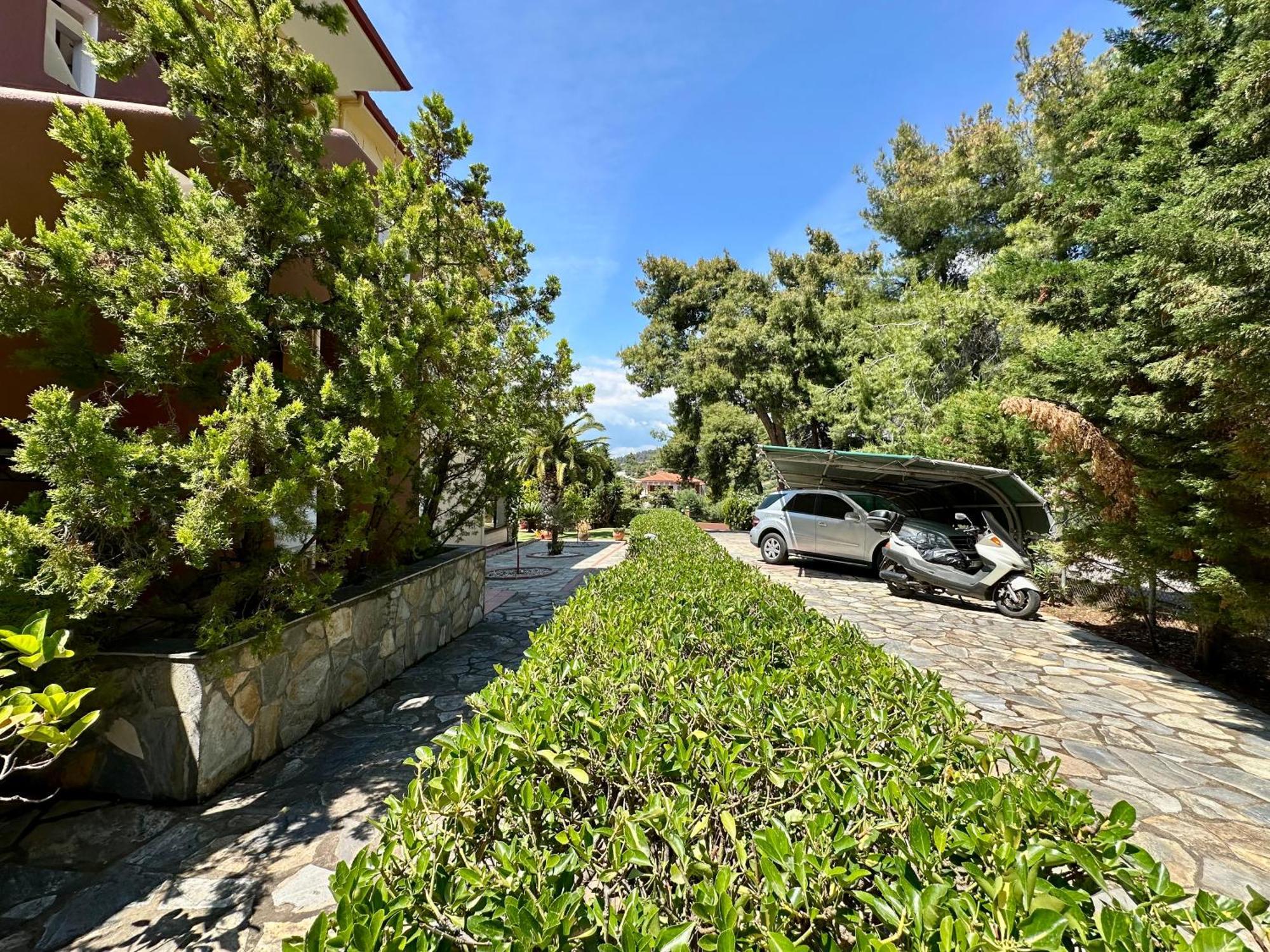 Agrili Apartments & Rooms Elia Nikitis Exterior foto