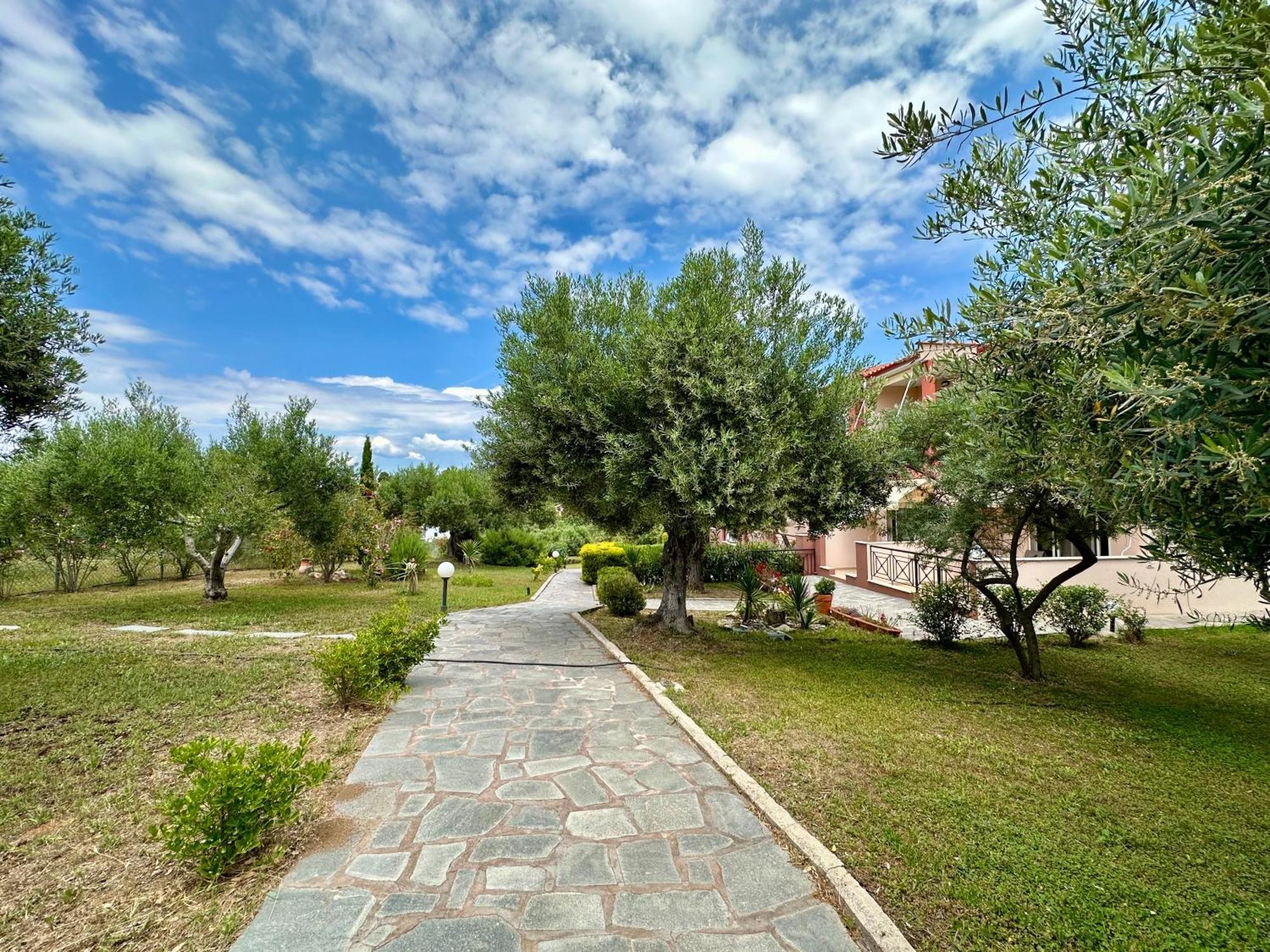 Agrili Apartments & Rooms Elia Nikitis Exterior foto