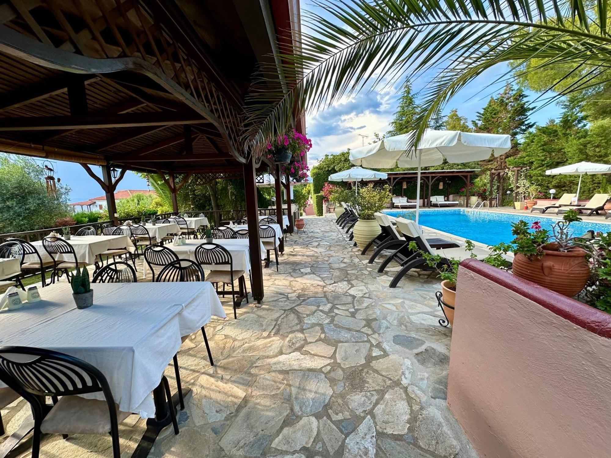 Agrili Apartments & Rooms Elia Nikitis Exterior foto